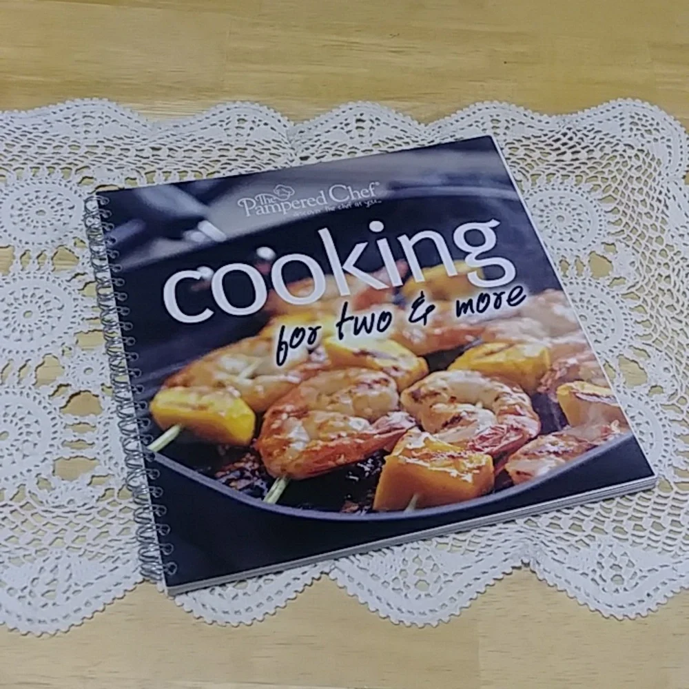 The Pampered Chef Cooking for two & More - Recipes for Small Households